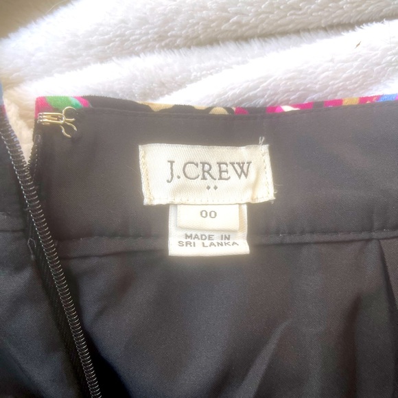 J. CREW FLORAL PENCIL SKIRT - Picture 3 of 4